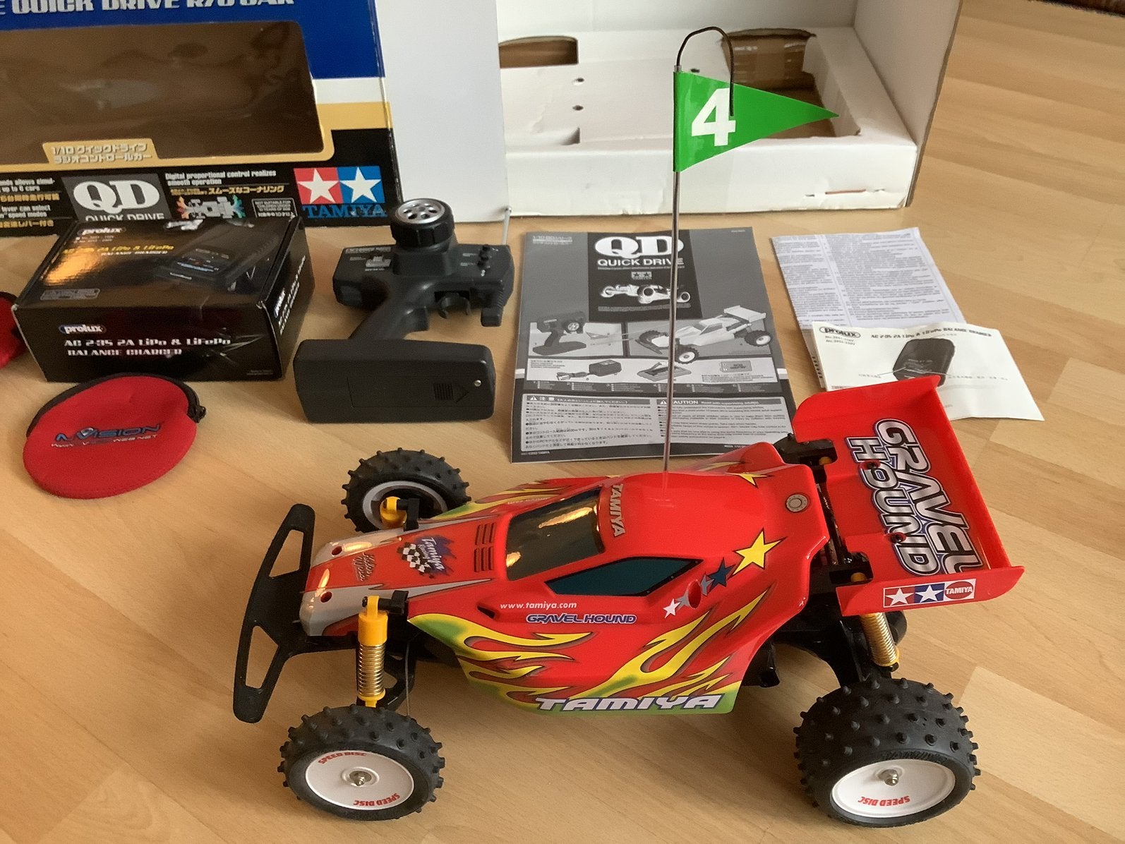tamiya 1/10 gravel hound qd buggy 2 accu’s en lader en doos, Auto offroad, Zo goed als nieuw, Schaal 1:10, RTR (Ready to Run)