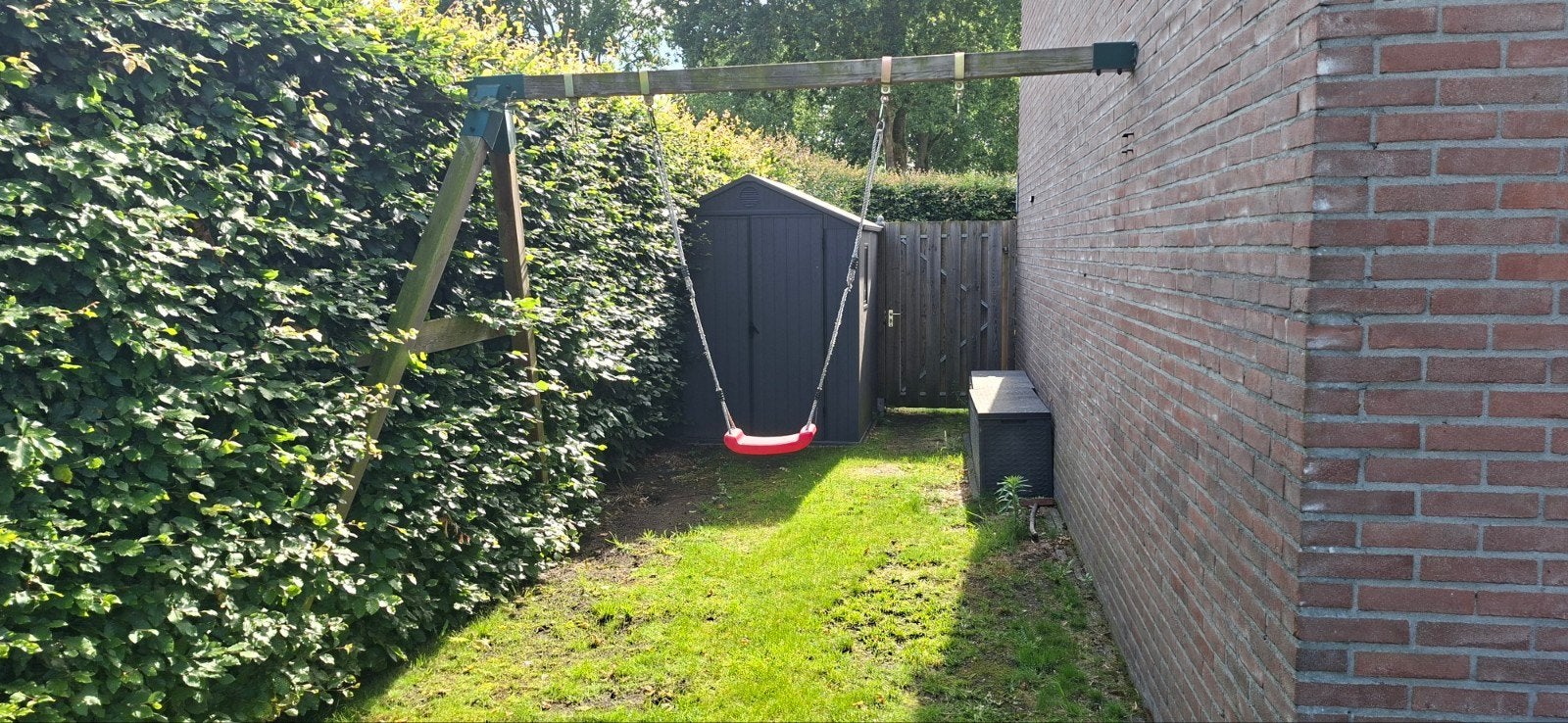 Muurschommel, Ophalen