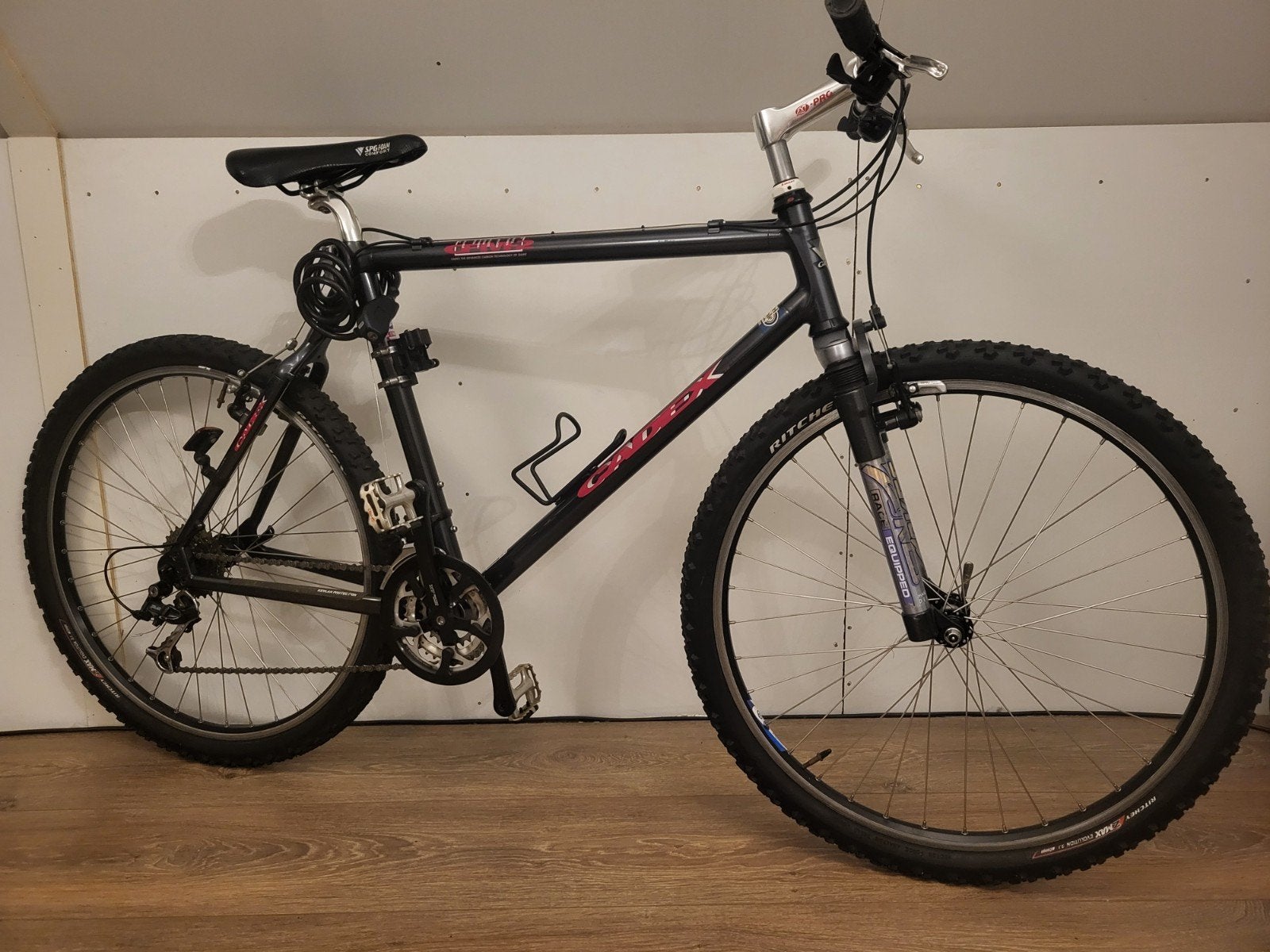 retro vintage carbon mountainbiken, Ophalen, Giant, Zo goed als nieuw, Carbon