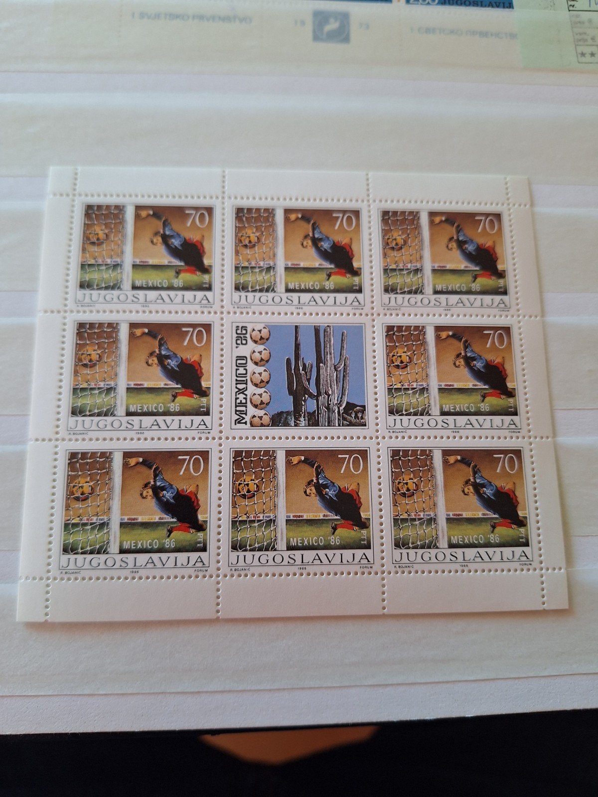Joegoslavië: mi. 2152. W.K. voetbal 1986. In kleinbogen., Verzenden, Joegoslavië, Postfris