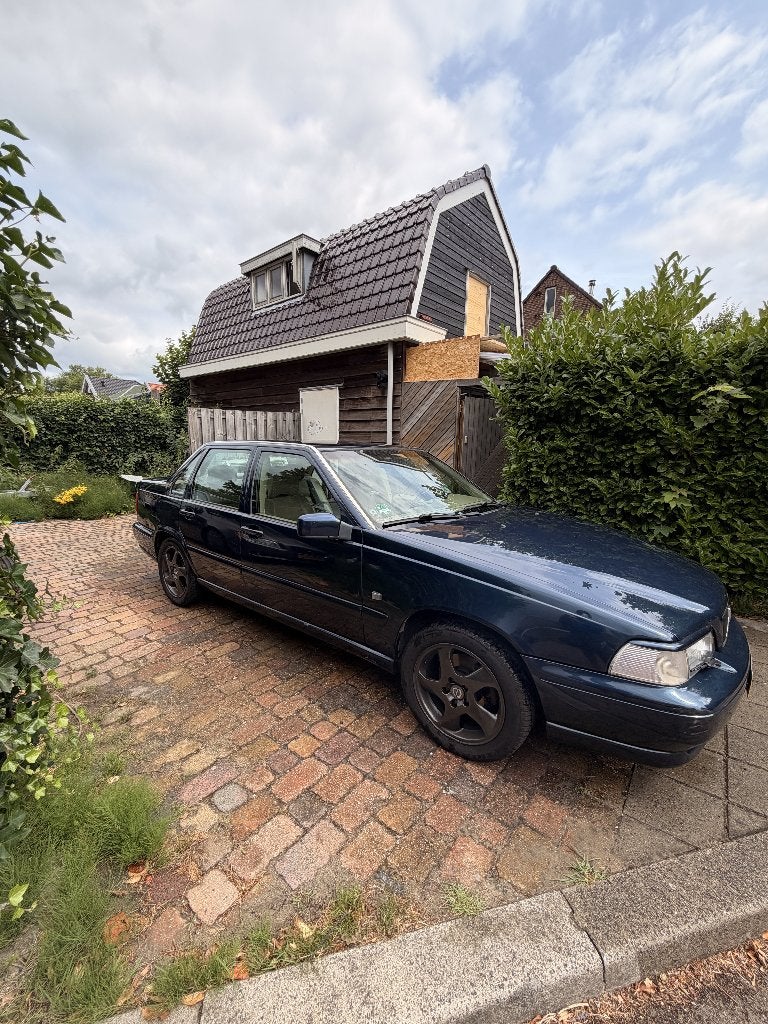 Volvo S70 2.4 140PK AUT 2000 Blauw, Auto's, Beige, Blauw, 75 €/maand, 2435 cc