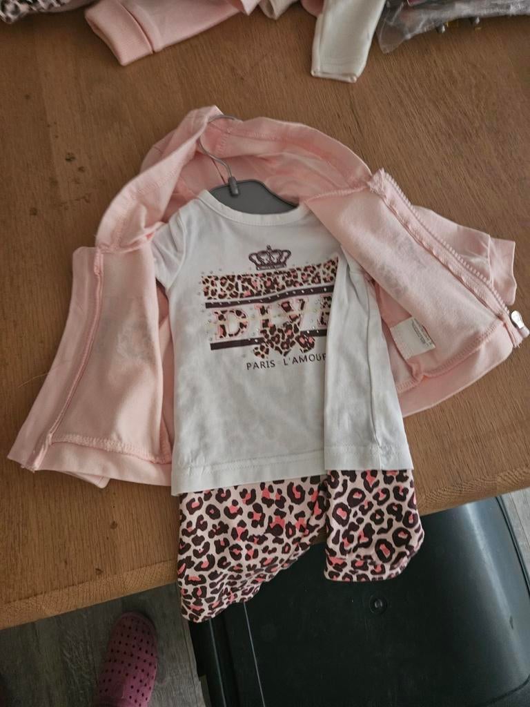 Roze setje met luipaardprint, Kinderen en Baby's, Kinderkleding | Overige, Nieuw, Meisje, Ophalen of Verzenden