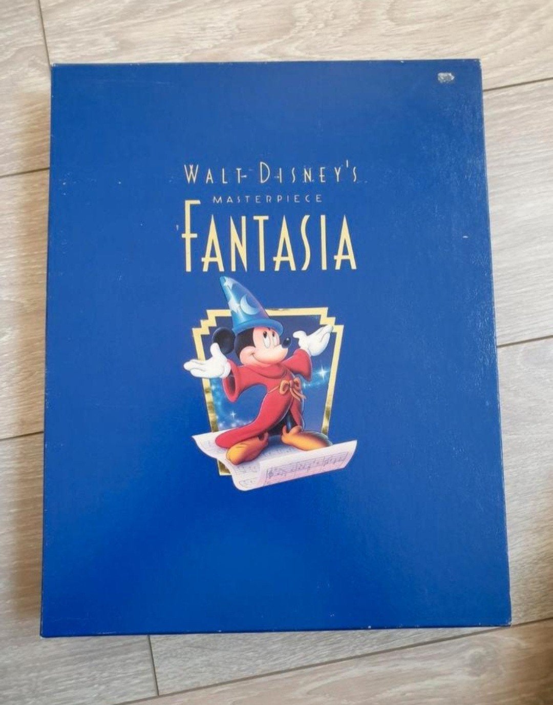 Disney Fantasia box, 2x VHS, 2x cd, boek, certificaat, Ophalen of Verzenden, Mickey Mouse, Zo goed als nieuw