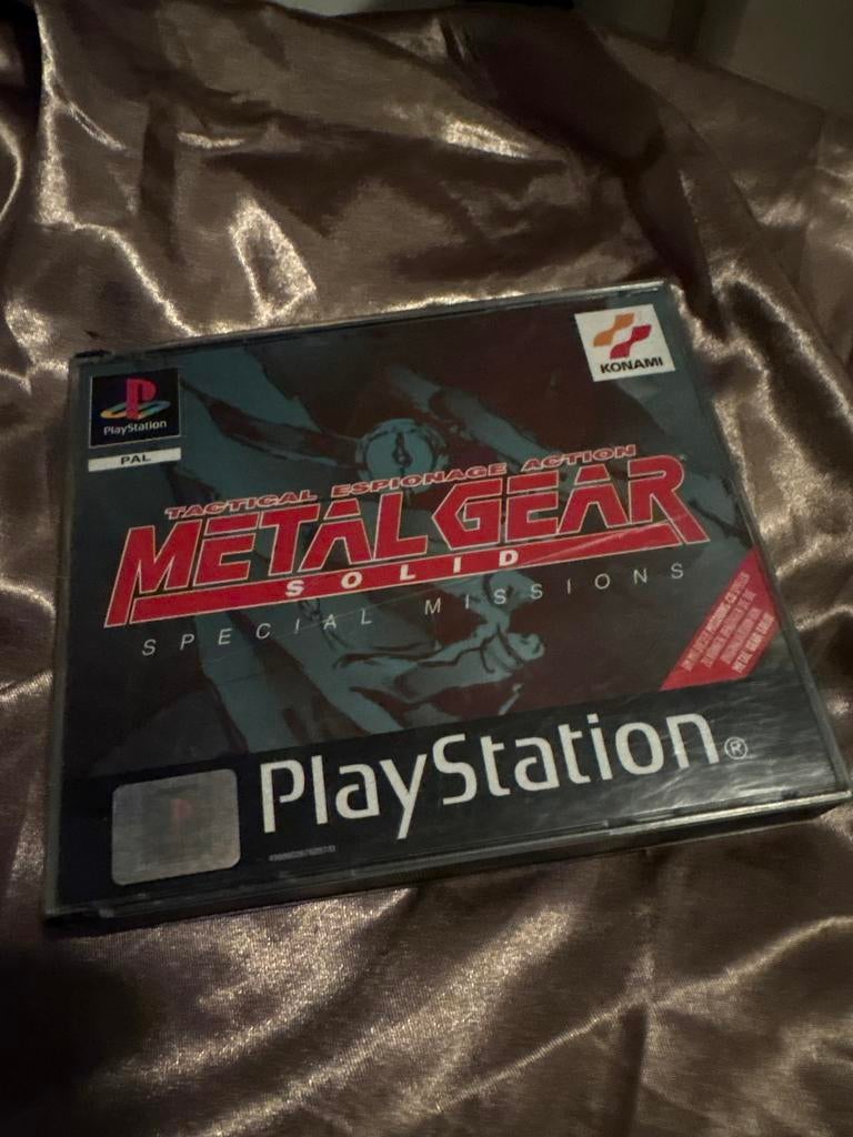 Metal Gear Solid: Special Missions (PlayStation 1), Spelcomputers en Games, Games | Sony PlayStation 1, Avontuur en Actie, Gebruikt
