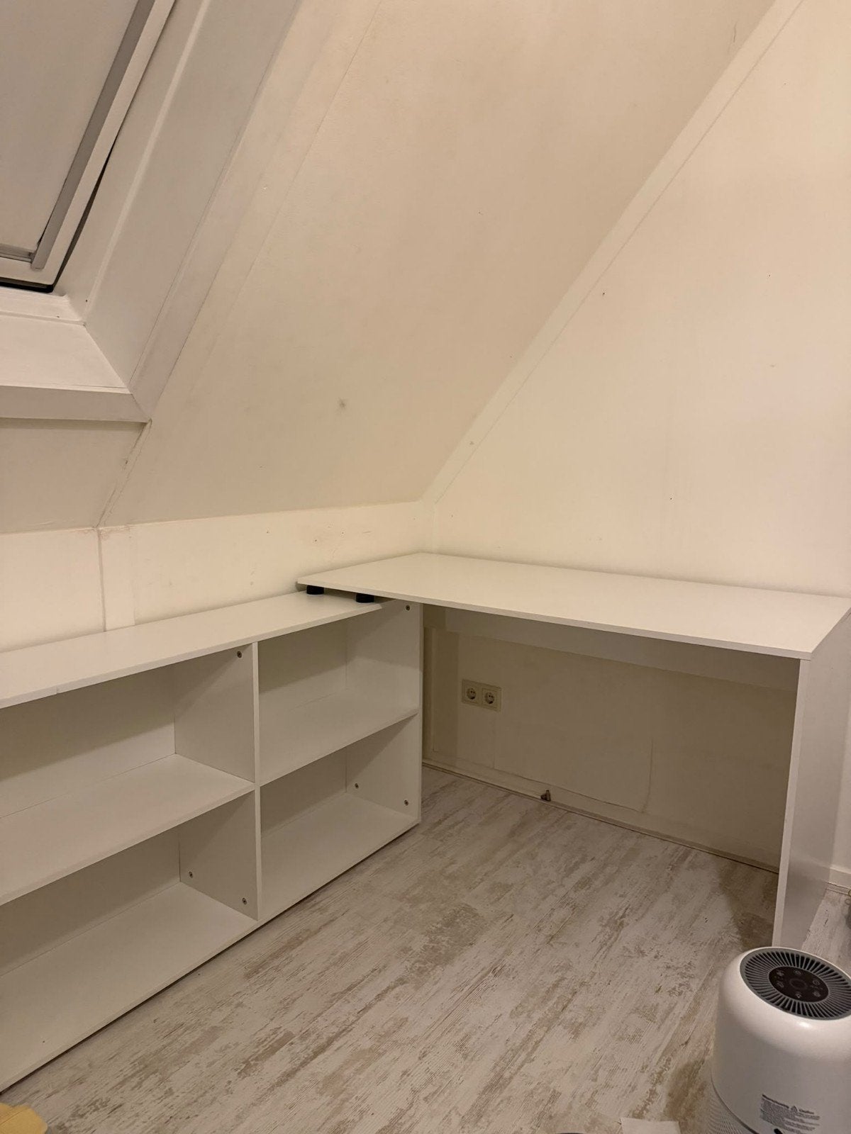 Wit hoekbureau met 4 kastjes/veel opbergruimte nette staat, Ophalen, Opbergruimte, Hoekbureau, Zo goed als nieuw