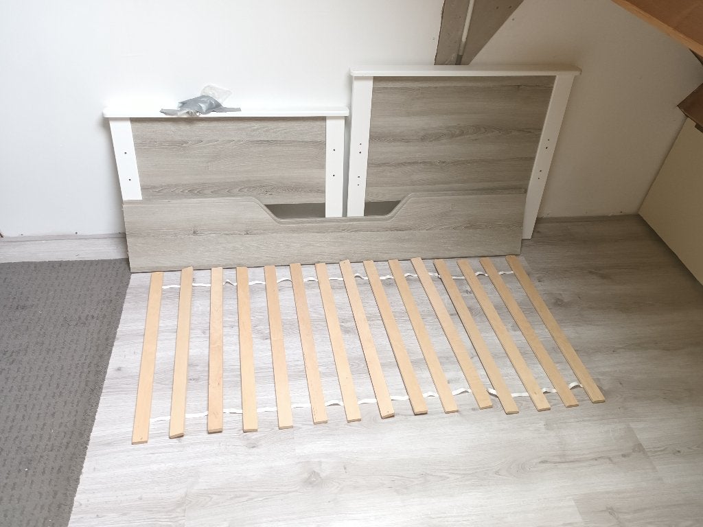 Stevig kinderbed MDF 1.60 m gratis af te halen, Huis en Inrichting, Ophalen, Wit, 190 cm of minder, Zo goed als nieuw