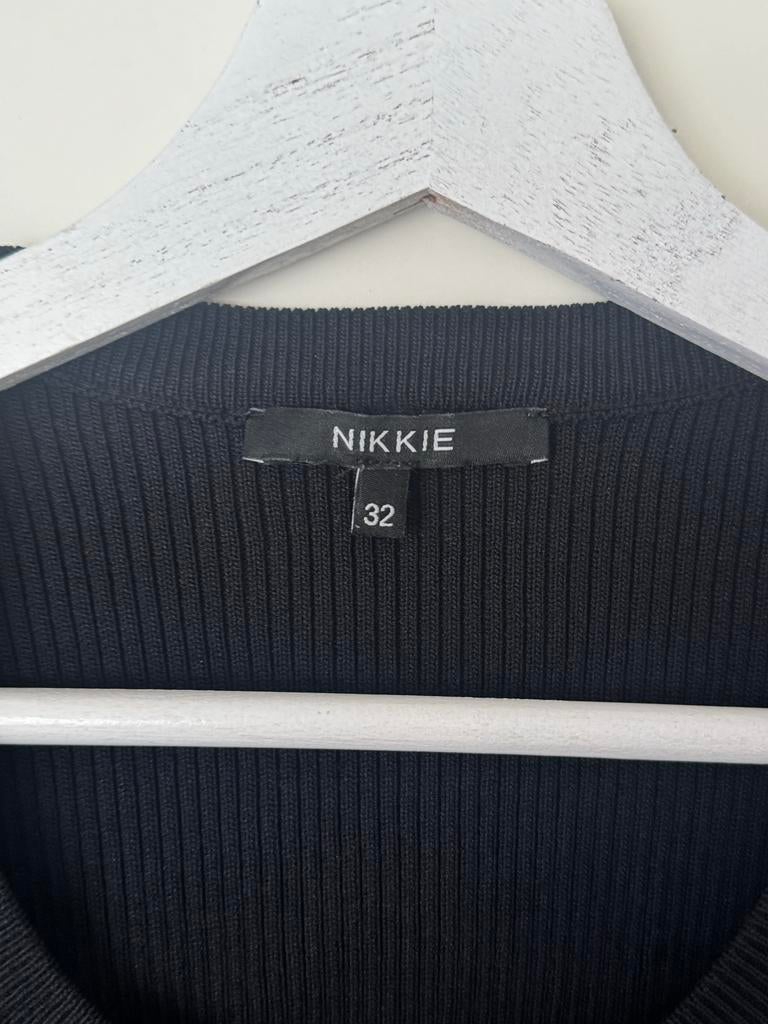 Nikkie truitje zwart met gouden details, Ophalen of Verzenden, Zo goed als nieuw, Maat 34 (XS) of kleiner, Zwart