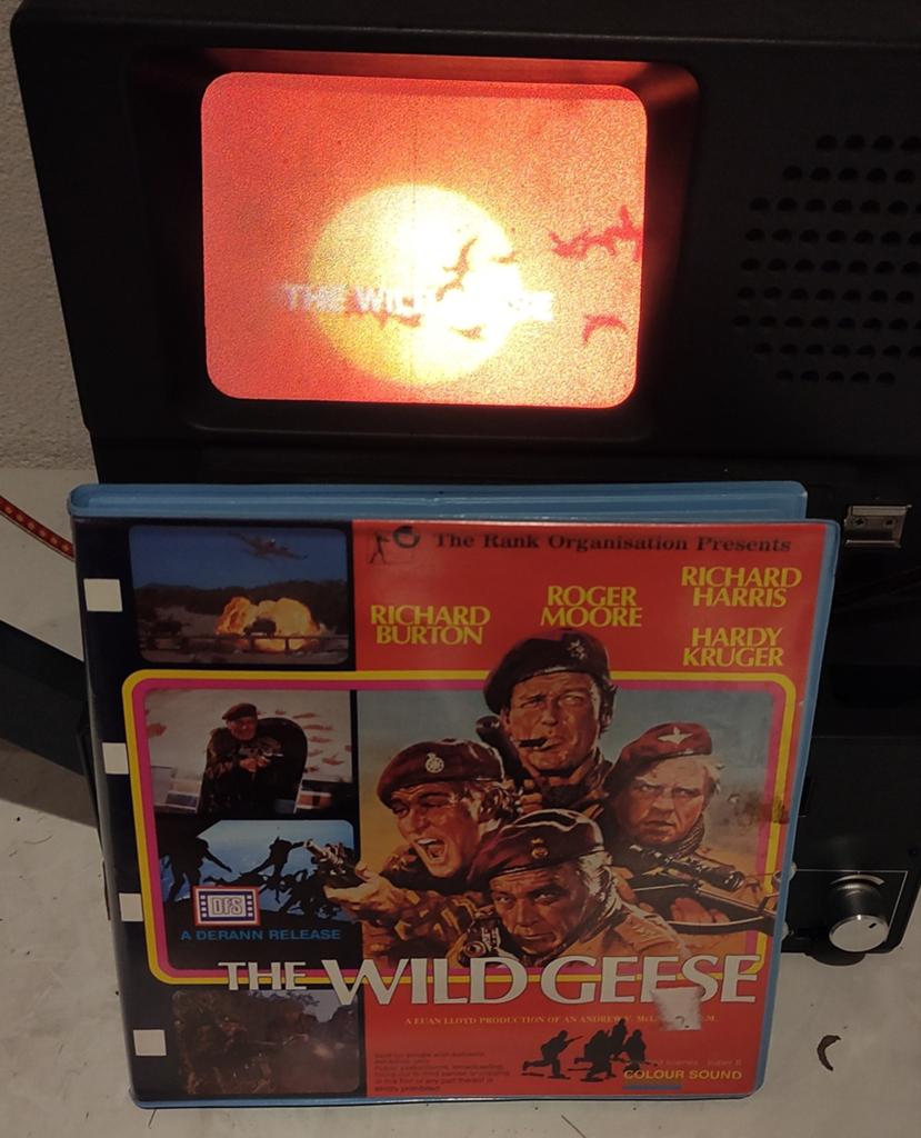 super 8 THE WILD GEESE 3 x 120 meter engels geluid, Ophalen of Verzenden, 8mm film