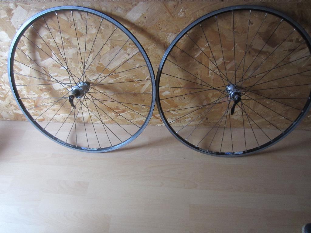 Twee racefietsvelgen 28 inch, Wiel, Ophalen of Verzenden, Zo goed als nieuw, Aluminium