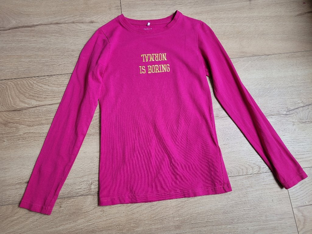 NAME IT roze longsleeve met tekst maat 134/140 ~ SJ2005, Kinderen en Baby's, Kinderkleding | Maat 134, Meisje, Ophalen of Verzenden