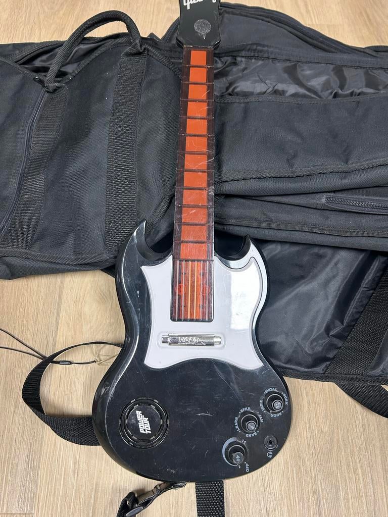 Tiger Electronics Power Tour Gitaar met Tas, Ophalen, Muziek, Gebruikt, 1 speler