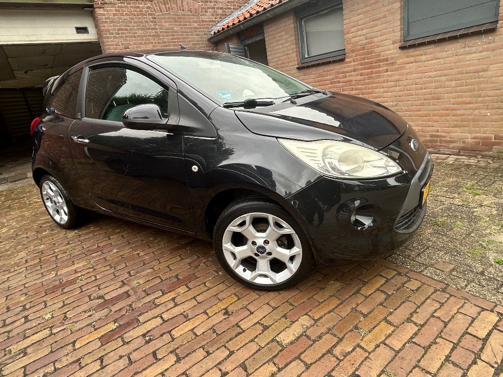 Ford Ka 1.2 51KW 2010 Zwart AIRCO I ONDERHOUDBOEKJE, Auto's, Voorwielaandrijving, 1242 cc, 4 cilinders, 4 stoelen