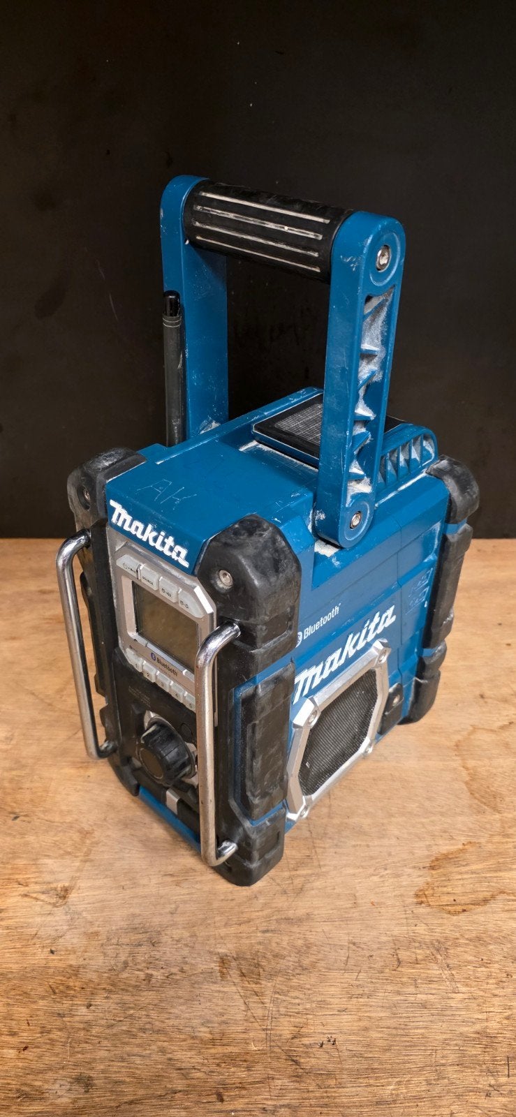 Makita DMR108 Bouwradio met Bluetooth (excl accu) - Gebruikt, Ophalen, Gebruikt, Bouwradio