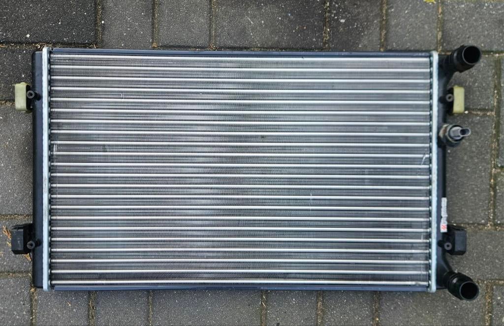 Nagenoeg nieuwe Radiateur Nissens 652011 Volkswagen Golf 4, Ophalen, Nieuw, Volkswagen