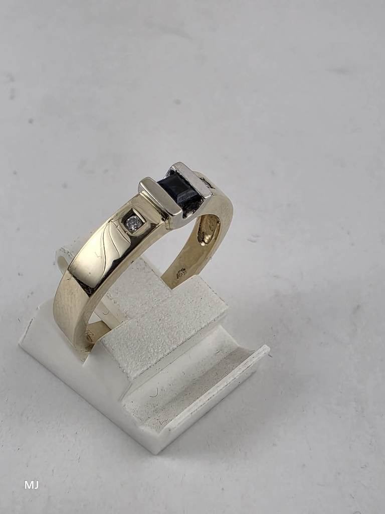 Gouden damesring met blauw saffier en briljant           G73, Sieraden, Tassen en Uiterlijk, Ringen, Gebruikt, Blauw, ., Ophalen of Verzenden