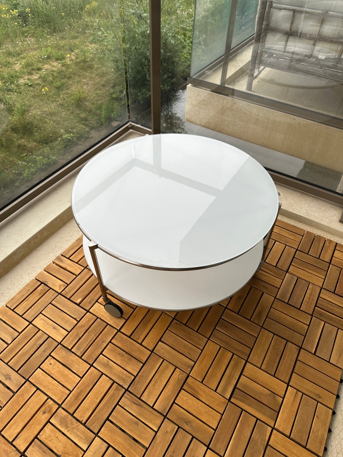 IKEA Strind salontafel - Rond, wit met wieltjes, Huis en Inrichting, Tafels | Salontafels, Ophalen, Gebruikt, Rond, 50 tot 100 cm