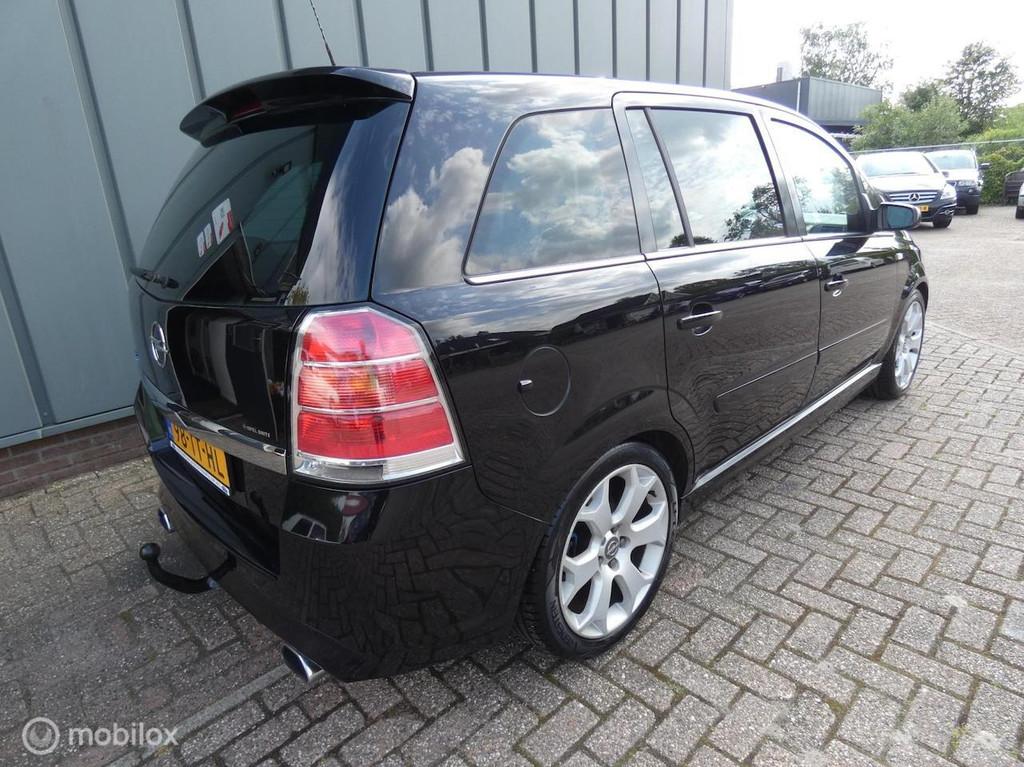 Opel Zafira 2.0 T OPC NAP//CRUISE//AIRCO//OPC//CV+AB//TREKHA, Voorwielaandrijving, 1998 cc, 4 cilinders, Zwart