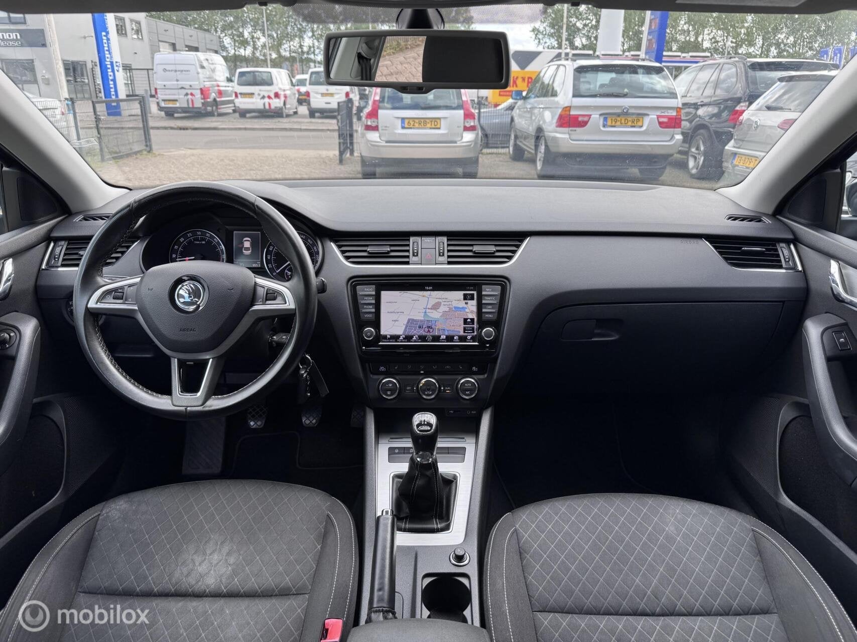 Skoda Octavia 1.6 TDI Greentech Ambition Businessline Editio, Voorwielaandrijving, Gebruikt, 4 cilinders, Origineel Nederlands