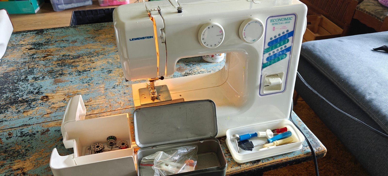 Lewenstein naaimachine (doet het niet), Ophalen, Gebruikt, Naaimachine, Lewenstein