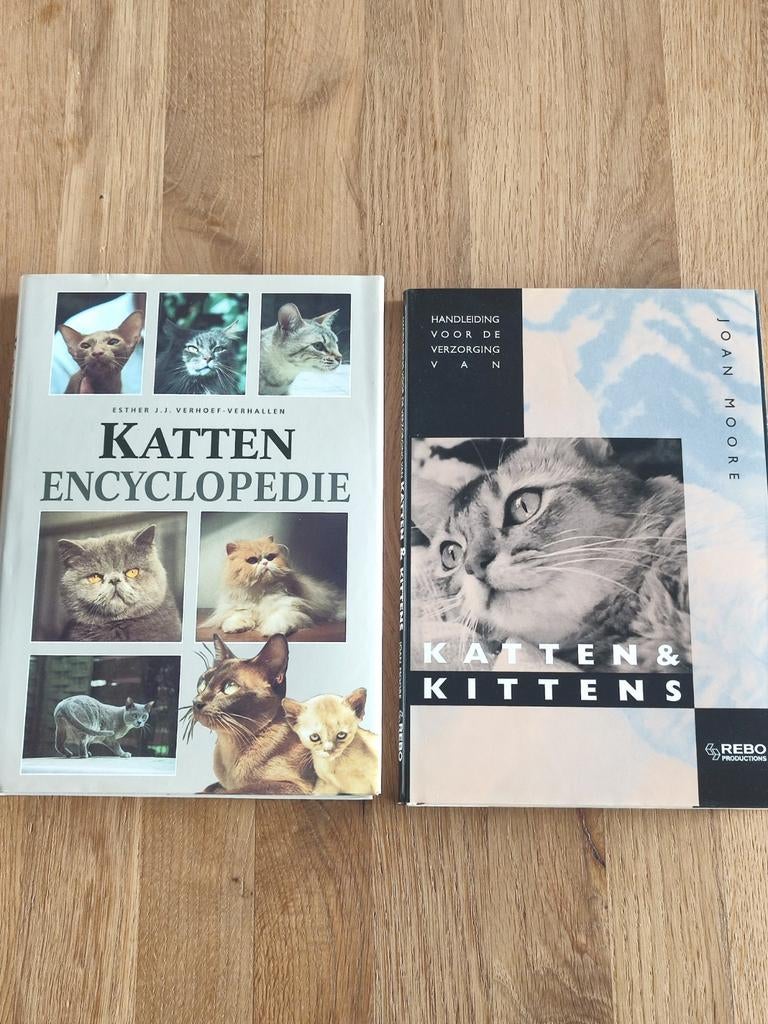 Twee boeken over katten poezen boek, Boeken, Ophalen of Verzenden, Zo goed als nieuw, Katten