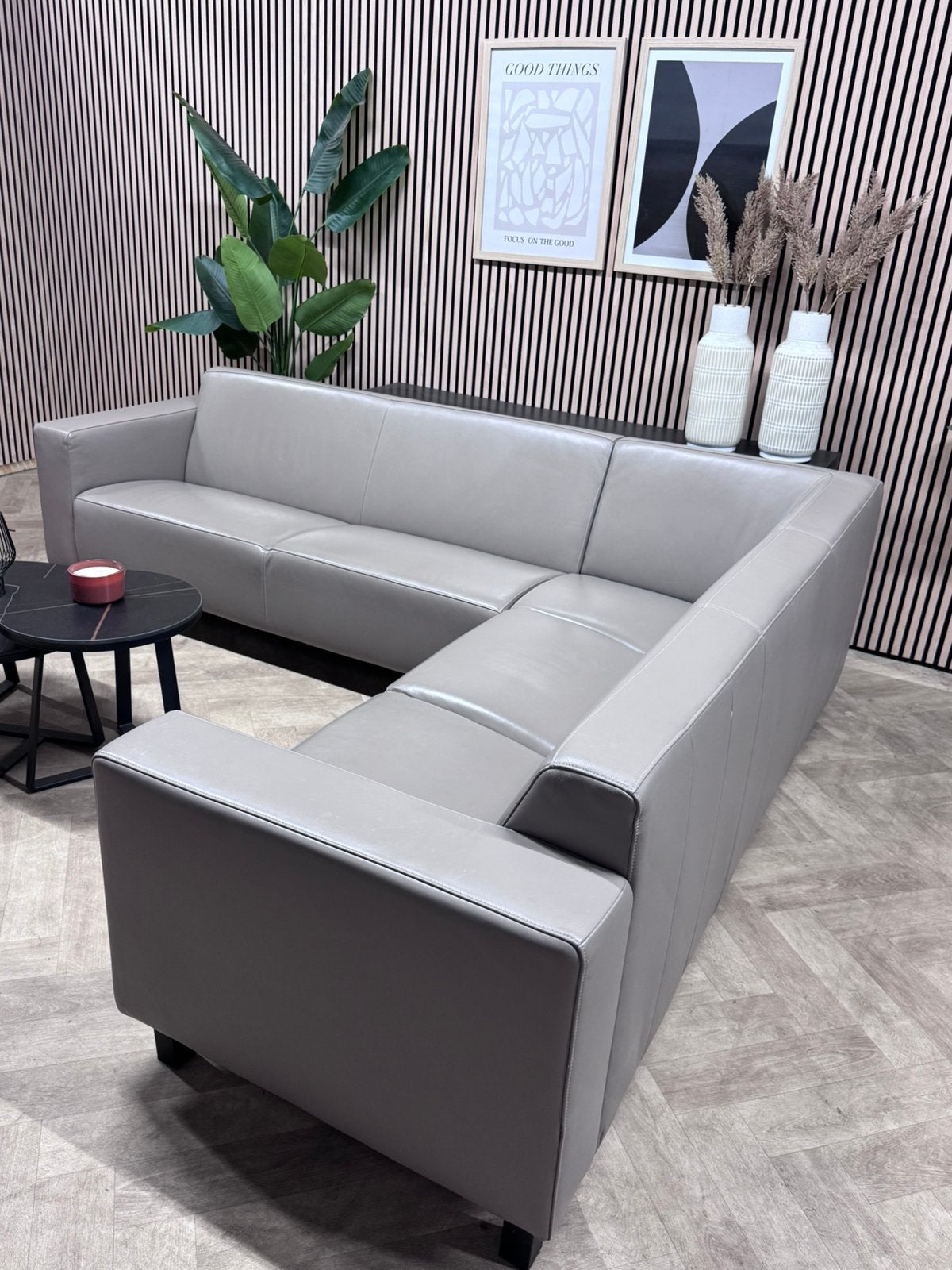 ZGAN Montel Design Hoekbank Leer - Taupe - 270 x 230, 250 tot 300 cm, -, -, Hoekbank
