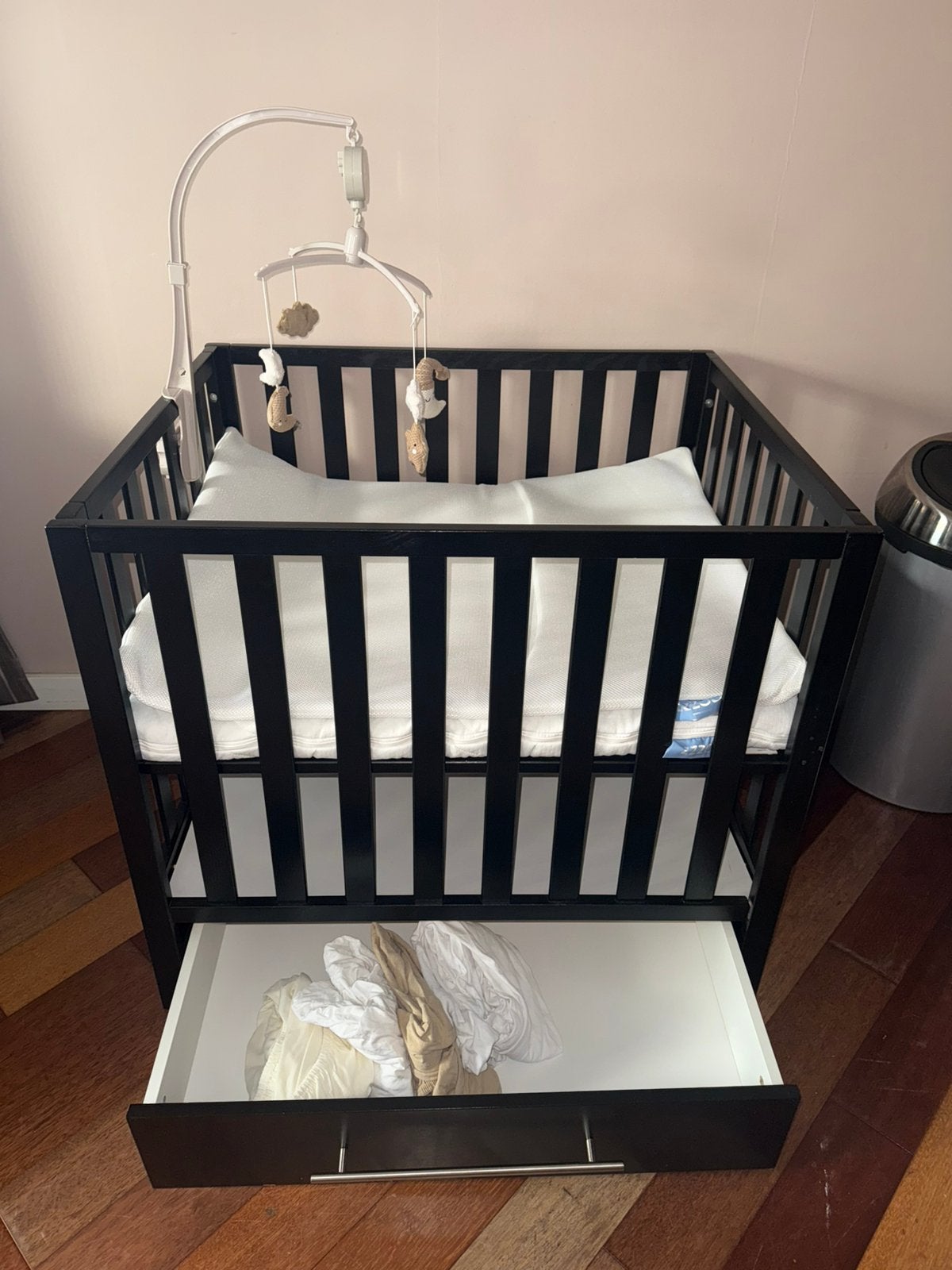 Complete babybox incl matras/mobiel en hoezen NIEUW!, Kinderen en Baby's, Ophalen, Zo goed als nieuw, Rechthoekig, Lade