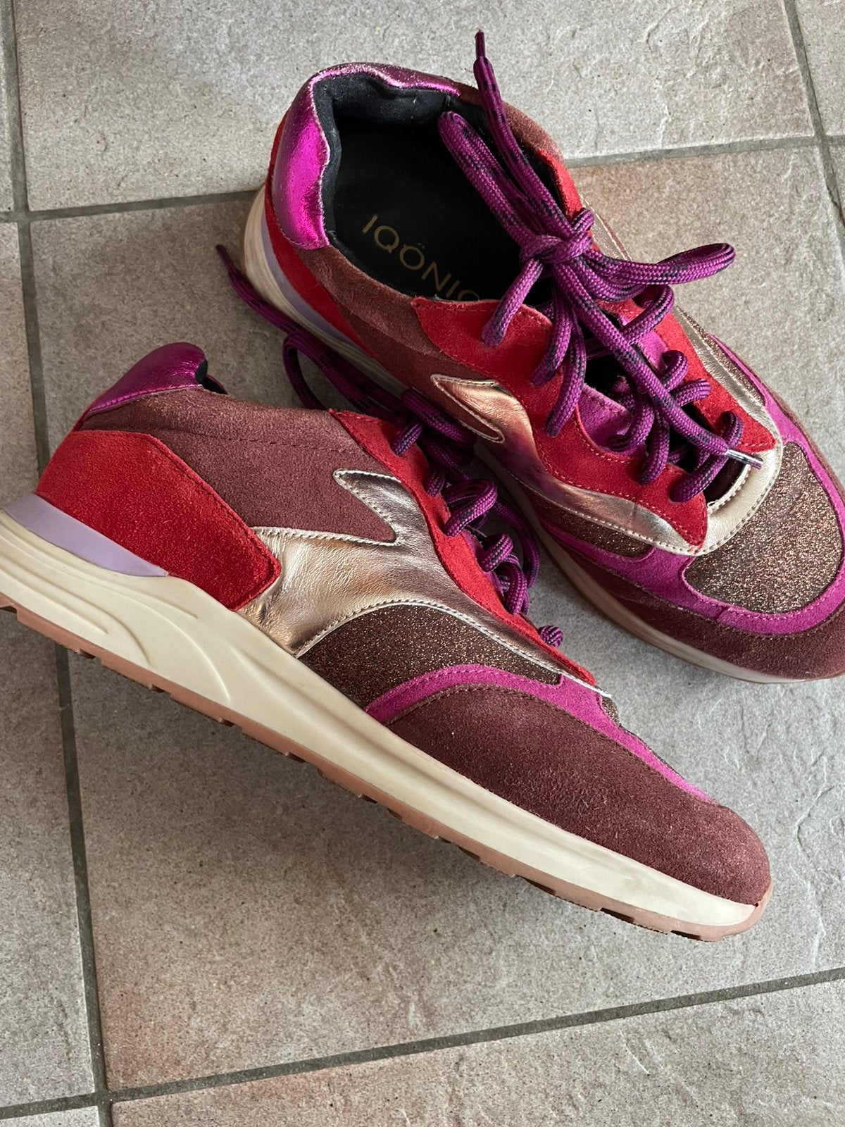 Iqonic sneaker mt 40 nieuw, Verzenden, Zo goed als nieuw