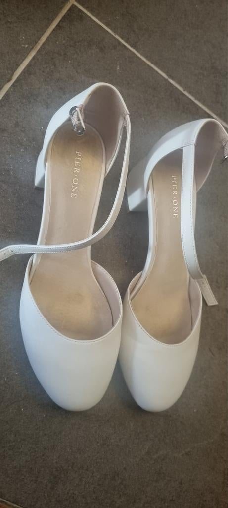 Trouw pumps  39, Wit, Pier one, Schoenen, Ophalen of Verzenden