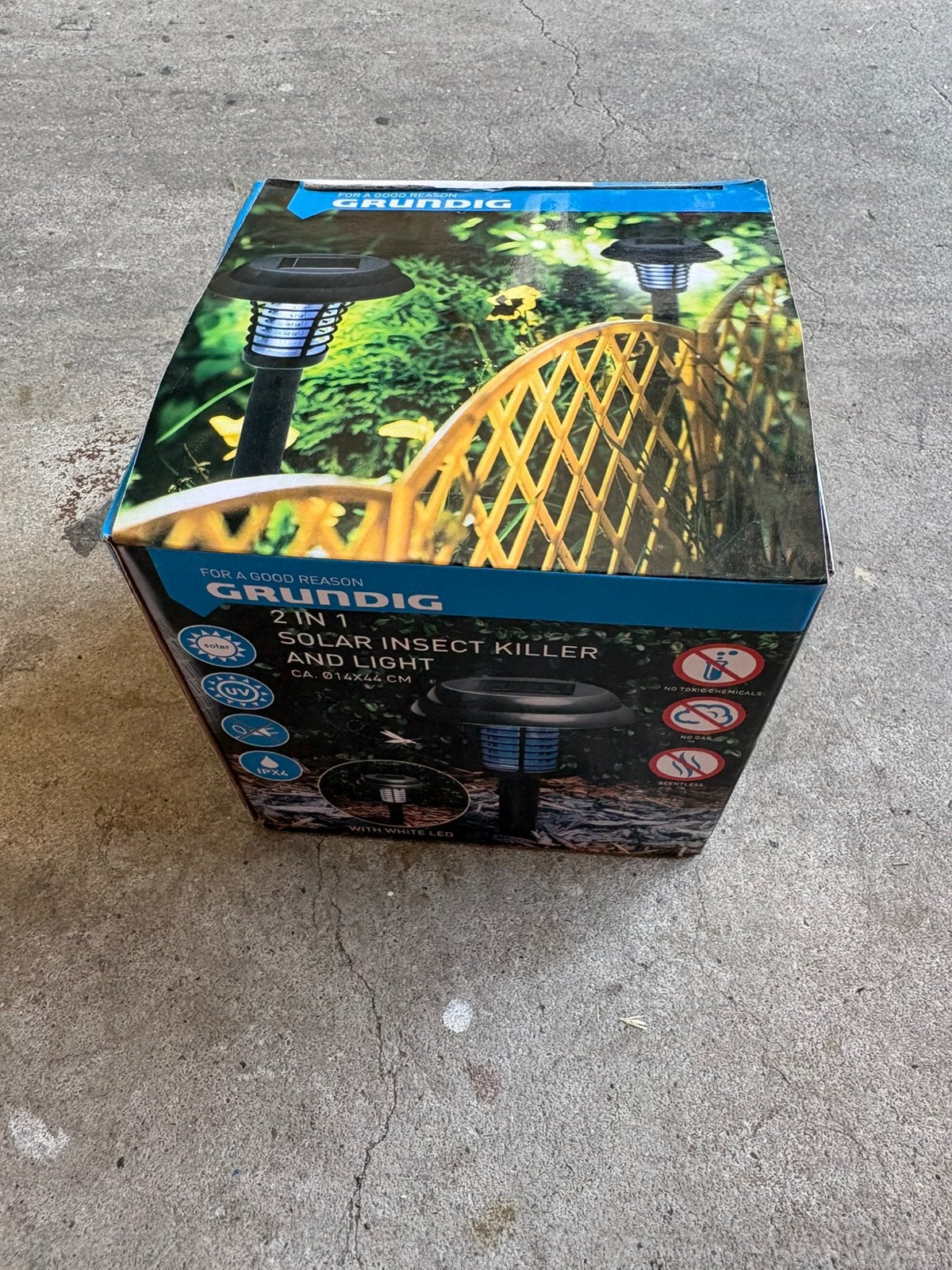 Grundig 2-in-1 solarlamp en insectenverdelger, Ophalen of Verzenden, Nieuw