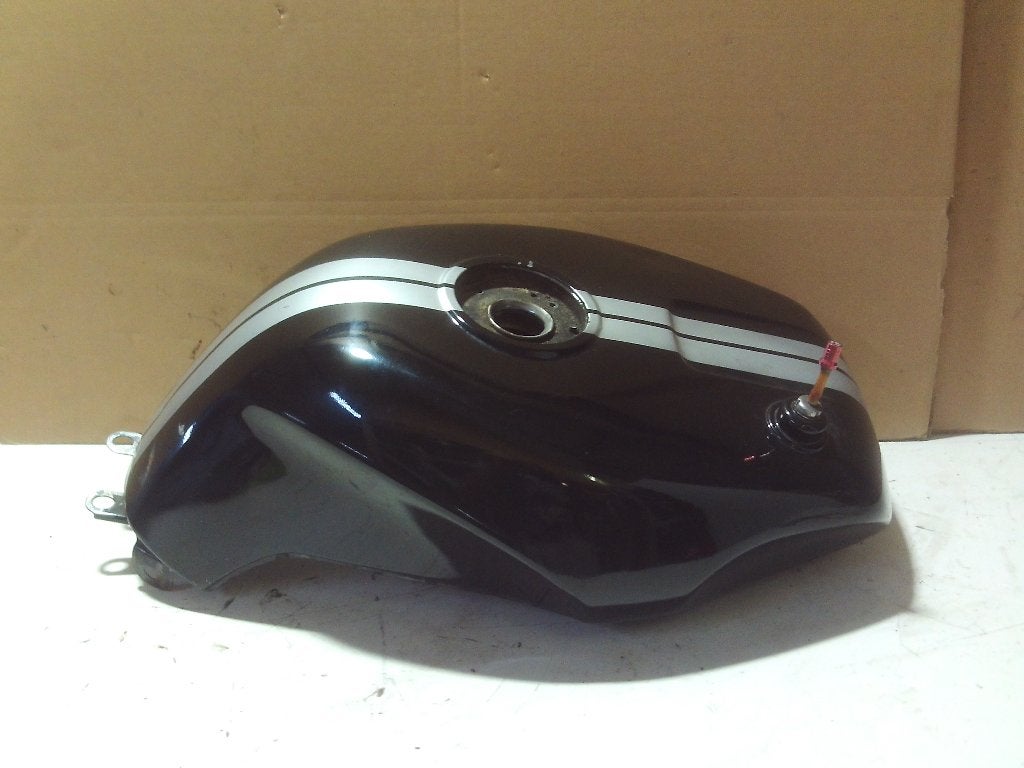 2x Benzinetank Suzuki GSXR 1100W bj92-97, Motoren, Ophalen of Verzenden, Gebruikt
