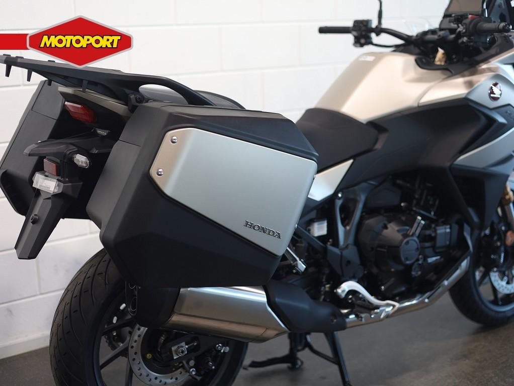 Honda NT 1100 DCT (bj 2026), Bedrijf, Mc.benelux@honda-eu.com, Toermotor, Honda Motor Europe Ltd Netherlands branc