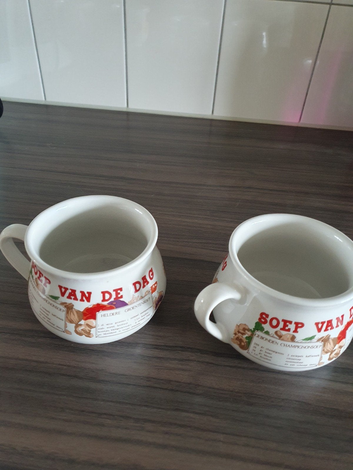 2x Soepkommen, Ophalen, Aardewerk, Overige stijlen, Kom(men)