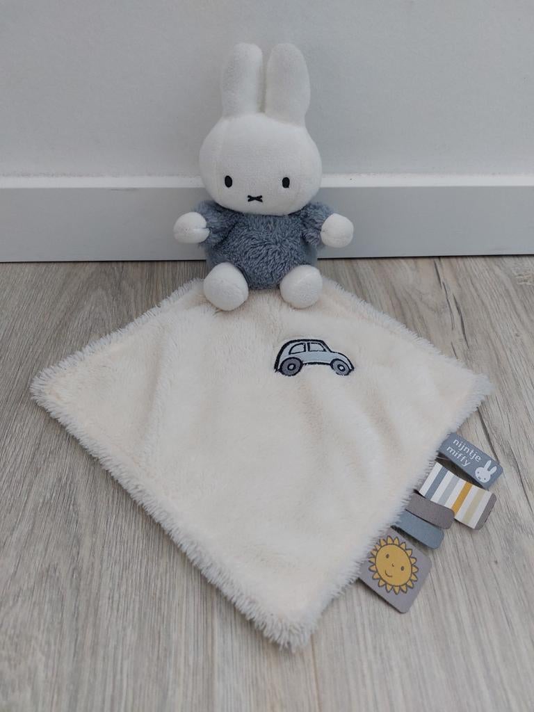 Knuffel knuffeldoekje Nijntje miffy blauw fluffy L1823, Ophalen of Verzenden, Zo goed als nieuw, Konijn