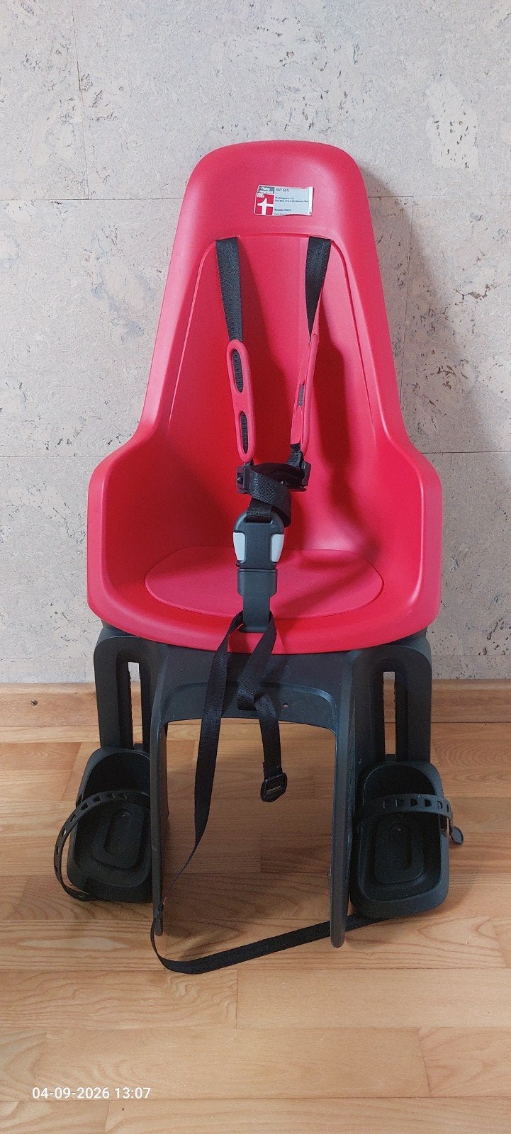 Fietsstoeltje voor Kinderen - Achterzitje rood, Achterzitje, Voetsteuntjes, 9 t/m 18 kg, Ophalen of Verzenden