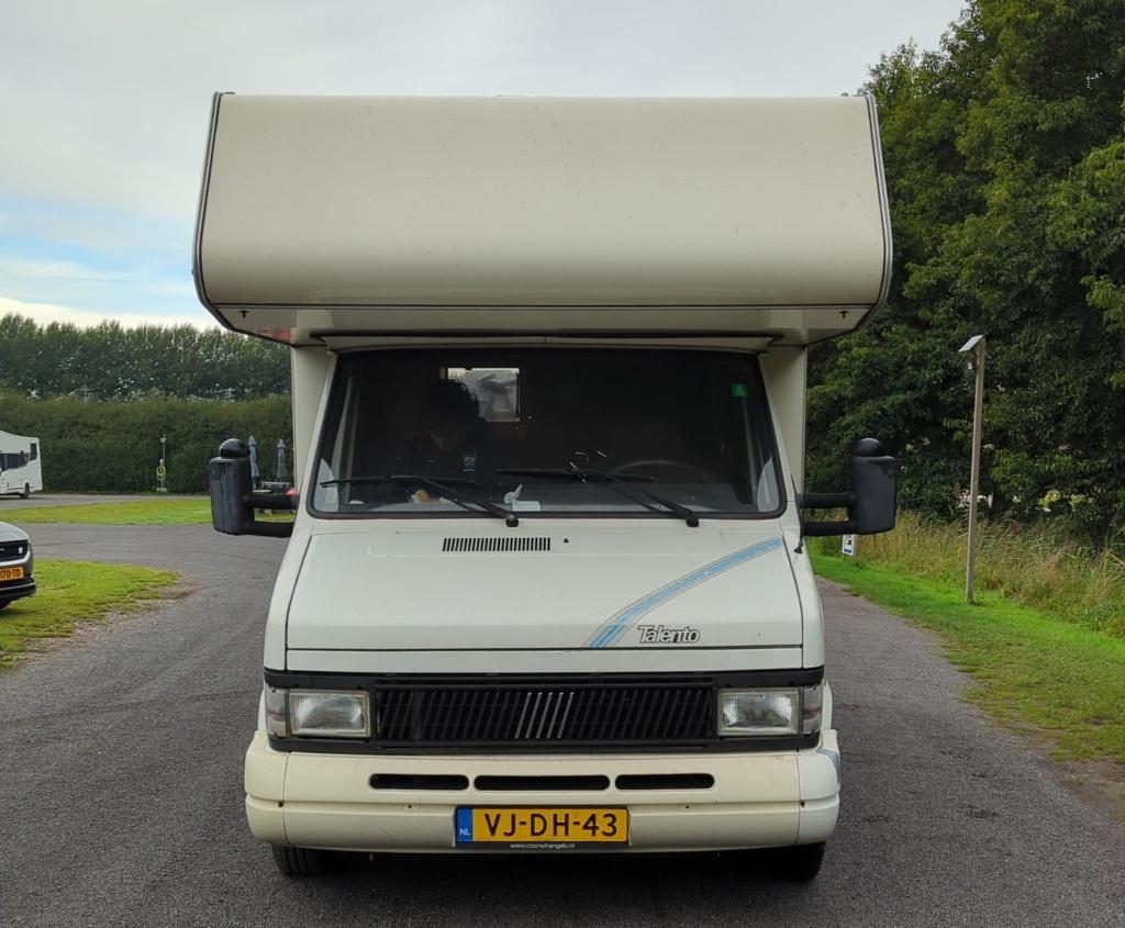 Camper 5 meter lekker licht, Caravans en Kamperen, Campers, Watertank (Schoon), Reservewiel, Alkoof, Ringverwarming