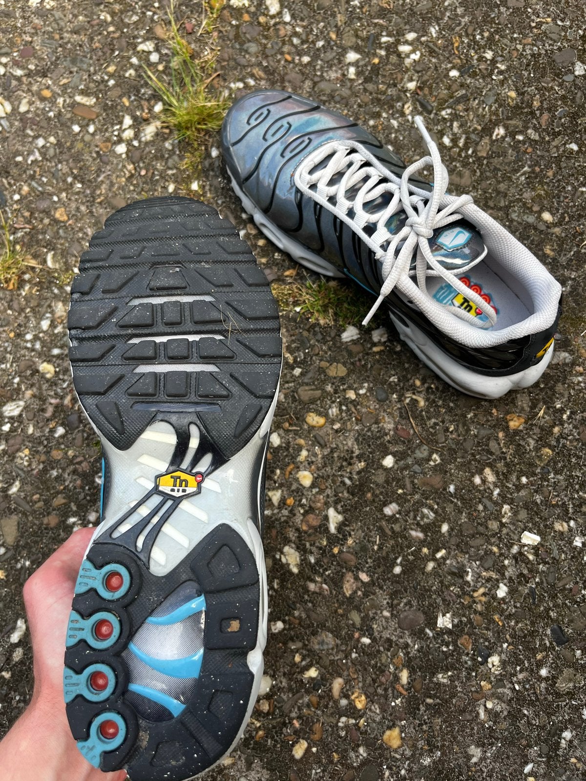 Nike Air Max Plus TN - Holografisch Zwart/Blauw 45 size, Ophalen of Verzenden, Gedragen, Zwart, Sneakers of Gympen