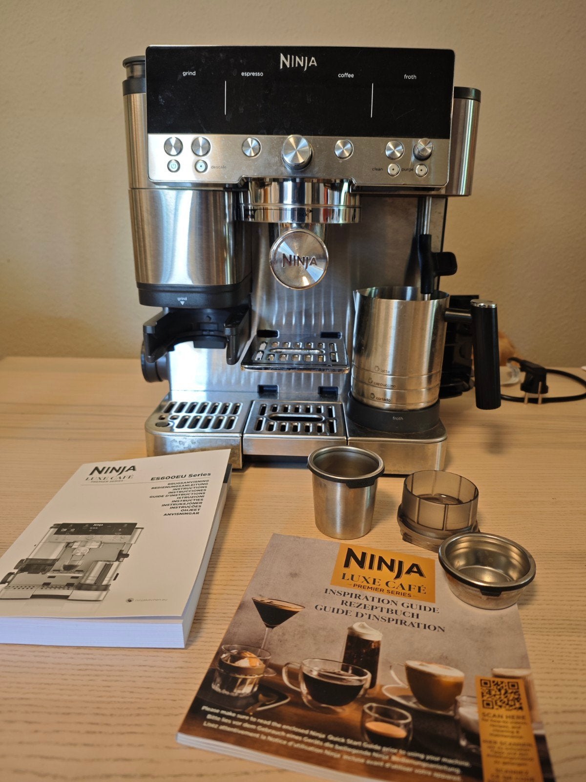 Ninja Luxe Café Premier Espresso Machine, Witgoed en Apparatuur, Koffiezetapparaten, Gebruikt, Espresso apparaat, Koffiebonen