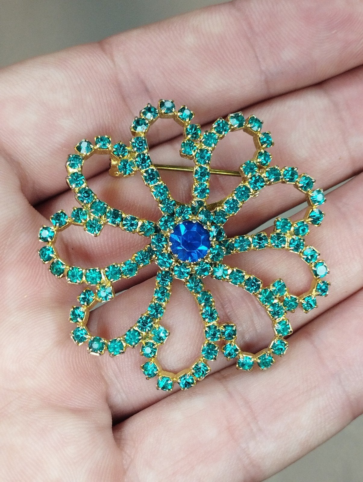 Zeldzame vintage, prachtige broche in groot formaat., Ophalen of Verzenden, Zo goed als nieuw, Zilver, Overige materialen