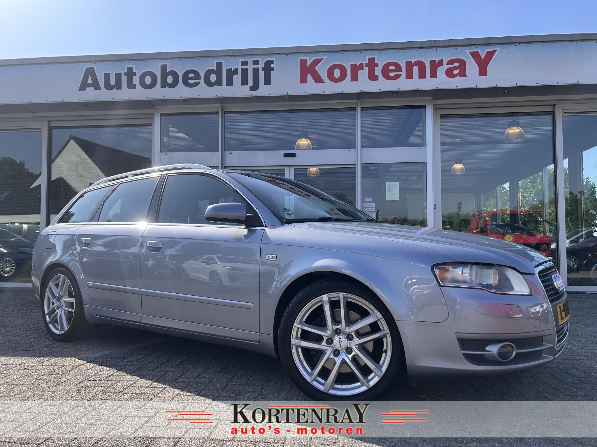 Audi A4 Avant 3.2 FSI quattro S-Line/automaat/ecc/cruise con, Auto's, Audi, Gebruikt, Zwart, Vierwielaandrijving, 6 cilinders