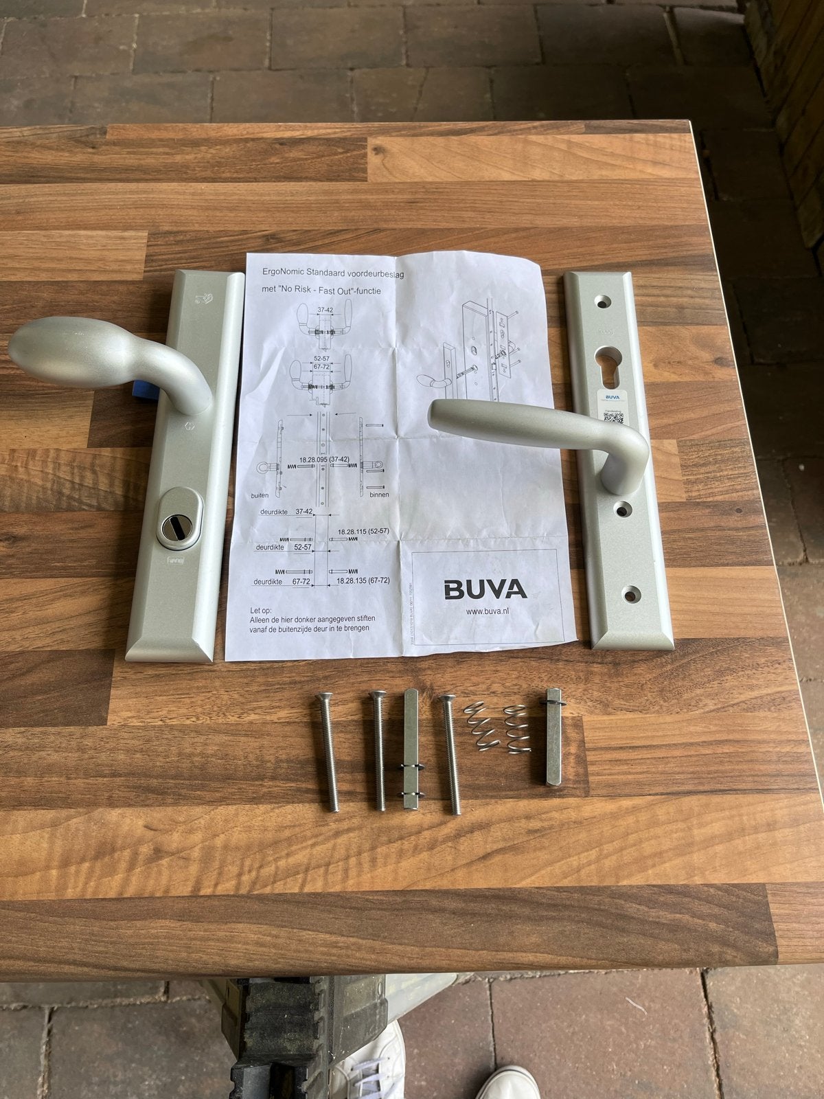 BUVA ErgoNomic voordeur veiligheidsbeslag met klink, Ophalen of Verzenden, Nieuw, Rvs, Klink of Kruk
