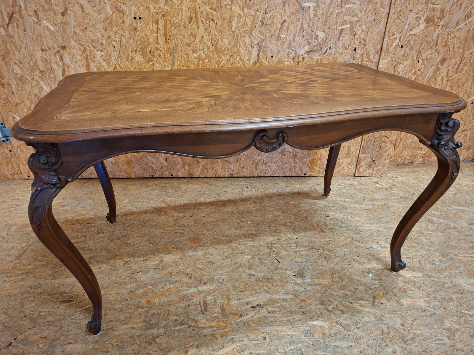 Vintage tafel Queen Ann stijl ,oude houten tafel, Antiek en Kunst, Ophalen
