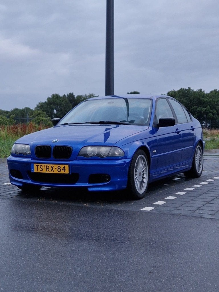 BMW E46 318i Exe. Aut. Estoril Blauw, Automaat, Achterwielaandrijving, 4 cilinders, Blauw