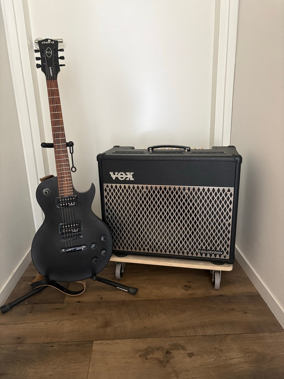 Chord Legend 78 elektrische gitaar met Vox VT 50 versterker, Gebruikt, Met versterker, Solid body, Ophalen