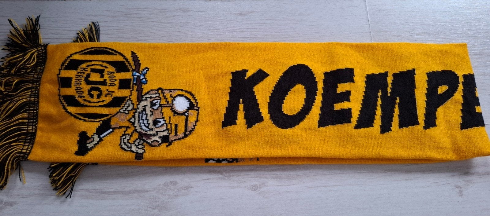 Roda JC Kerkrade sjaal, Verzamelen, Ophalen of Verzenden, Zo goed als nieuw, Roda JC, Vaantje of Sjaal