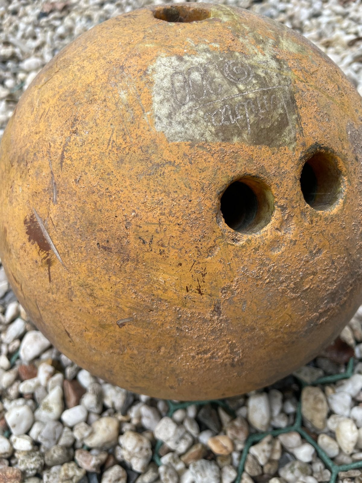 Oude bowlingbal - Decoratie of verzamelobject, Ophalen of Verzenden, Gebruikt