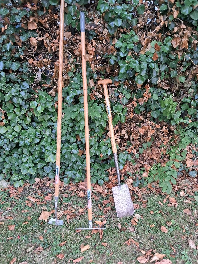 Tuin gereedschap set: Schop, hark en schoffel, Tuin en Terras, Hand-tuingereedschap, Ophalen, Gebruikt, Overige soorten, Talen Tools