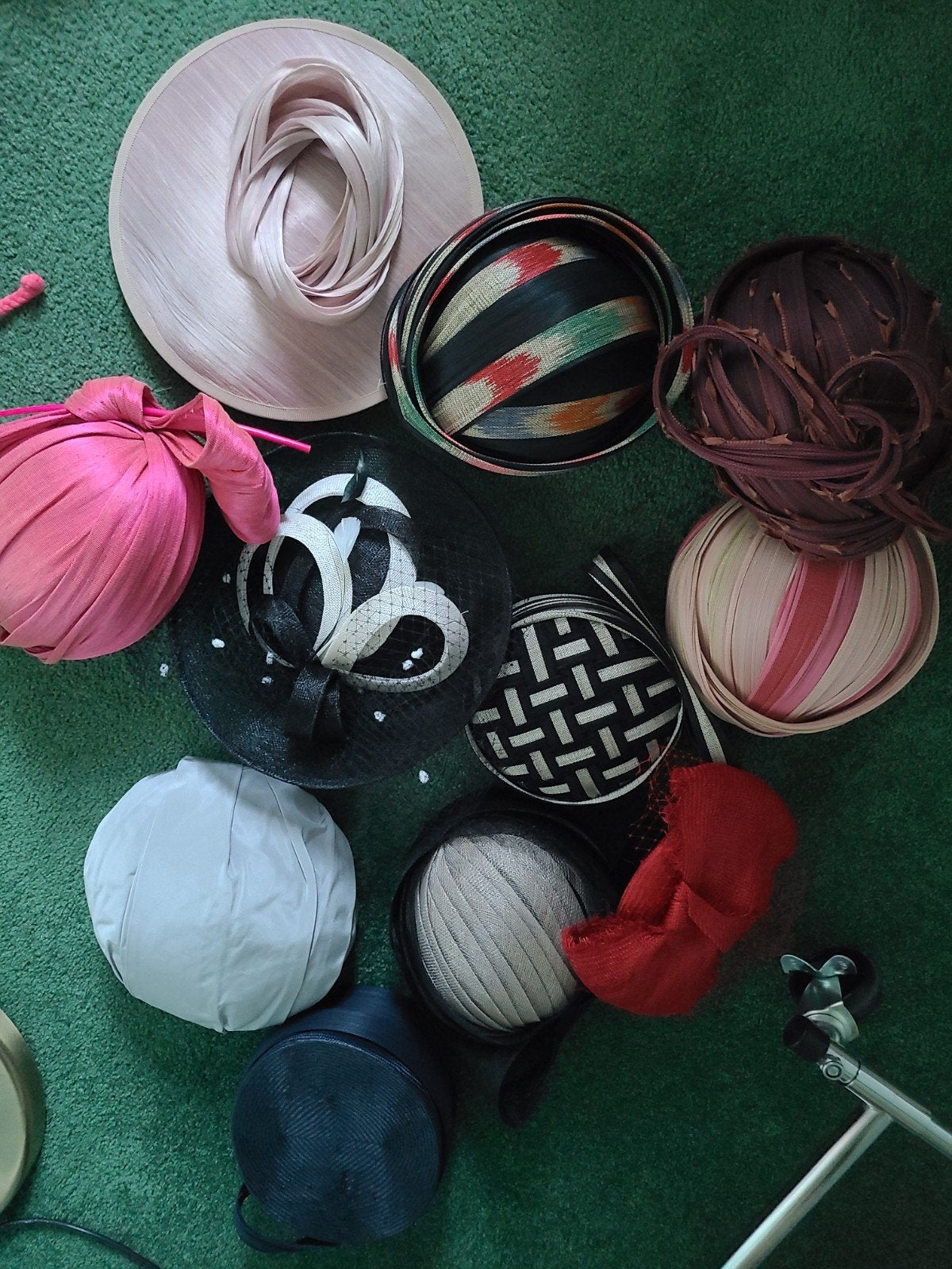 Diverse dopjes en haarband hoedjes, Kleding | Dames, Ophalen of Verzenden, Hoed