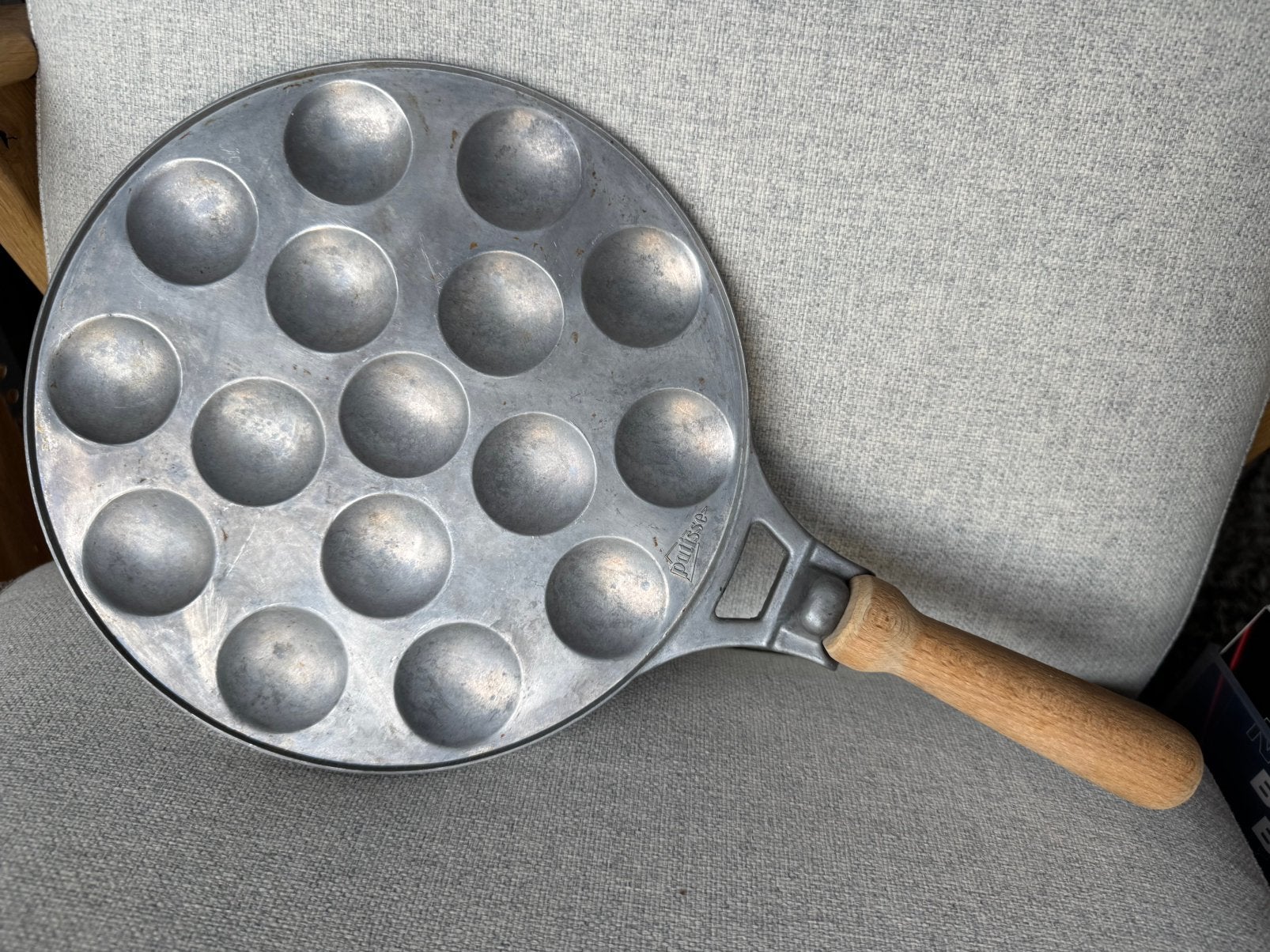 Patisse poffertjespan gegoten aluminium, Ophalen of Verzenden, Zo goed als nieuw
