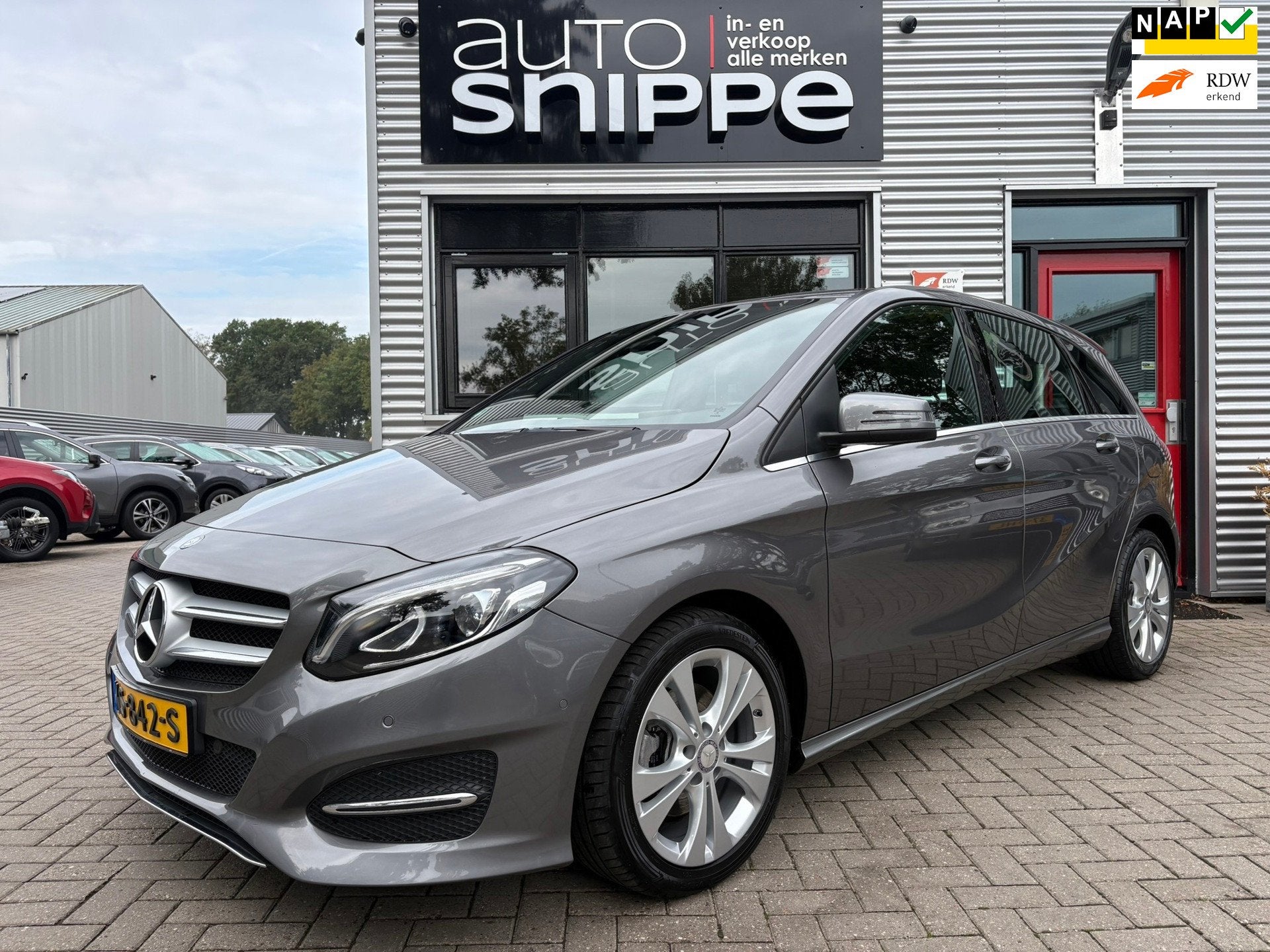 Mercedes-Benz B-klasse 180 Ambition -AUTOMAAT-1STE EIGENAAR-, Auto's, Dealer onderhouden, 1325 kg, Gebruikt, 4 cilinders