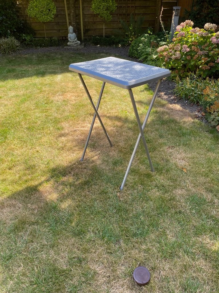 handig camping tafeltje, Caravans en Kamperen, Kampeermeubelen, Ophalen, Zo goed als nieuw, Campingtafel